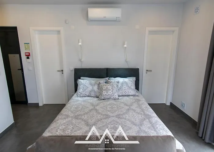 White House I * プライア・ダ・ヴィクトーリア