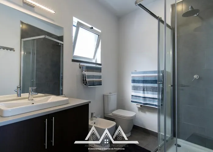 White House I * プライア・ダ・ヴィクトーリア