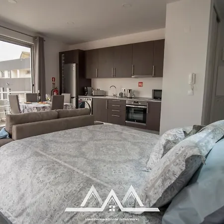 Apartment White House I