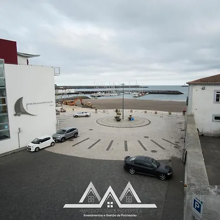 White House I Praia da Vitoria