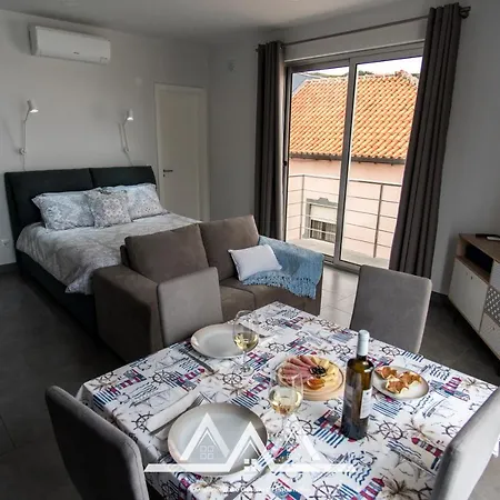 Apartment White House I Praia da Vitoria