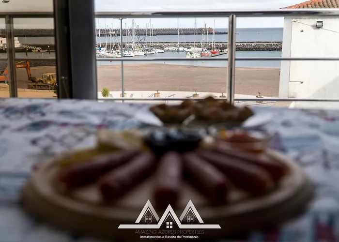 White House I Прайя-да-Витория